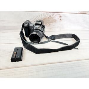 Sony DSC-D770 Cyber-shot PRO with Battery And Strap READ